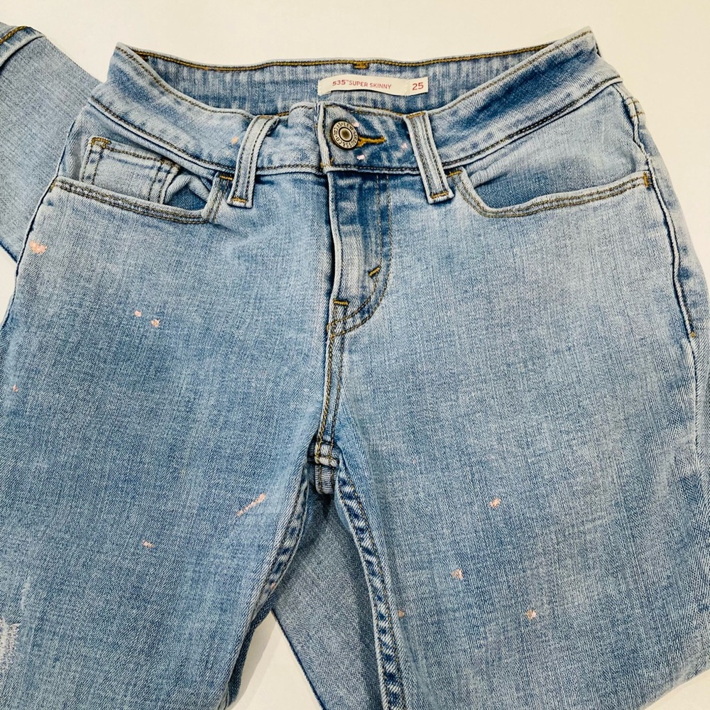 Levi’s jeans